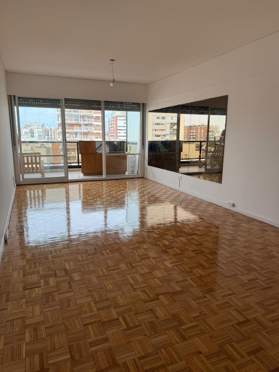 Alquiler de 4 Ambientes con Balcón Aterrazado en Palermo Chico