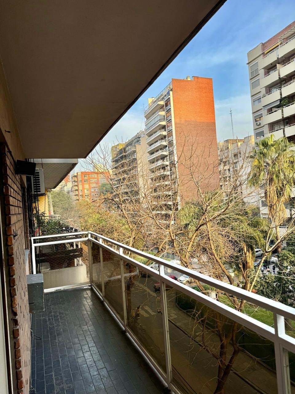 ALQUILER 2 AMB AL FRENTE, BALCON, SOBRE BOULEVARD CHARCAS
